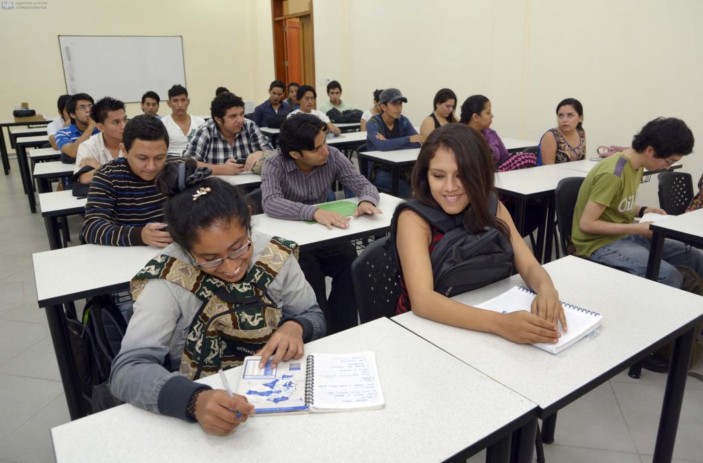 Estudiantes-universidad-ecuador